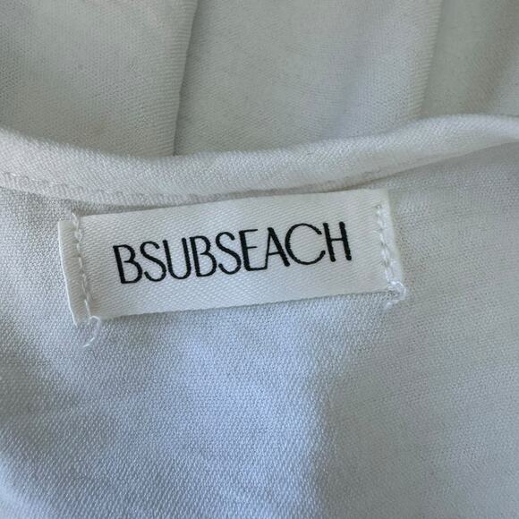 BSUBeach White Sleeveless Button Front Ruched Hem Sides Swim Cover Up M - Picture 5 of 6